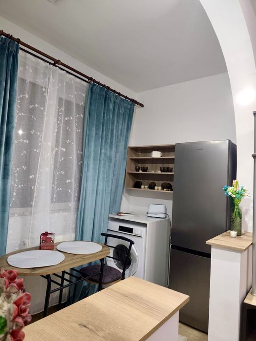 Garsonieră recent renovată situată pe Calea Baciului, Strada Bethlen Gabor nr. 3