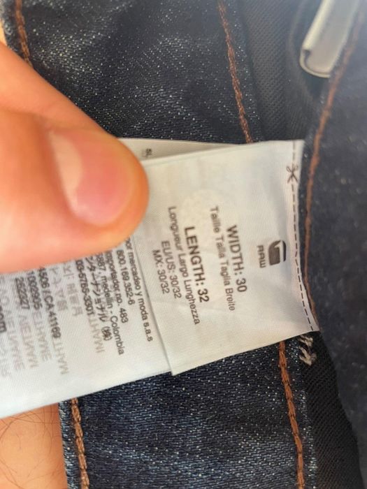 Pantaloni de blugi G-Star nepurtati