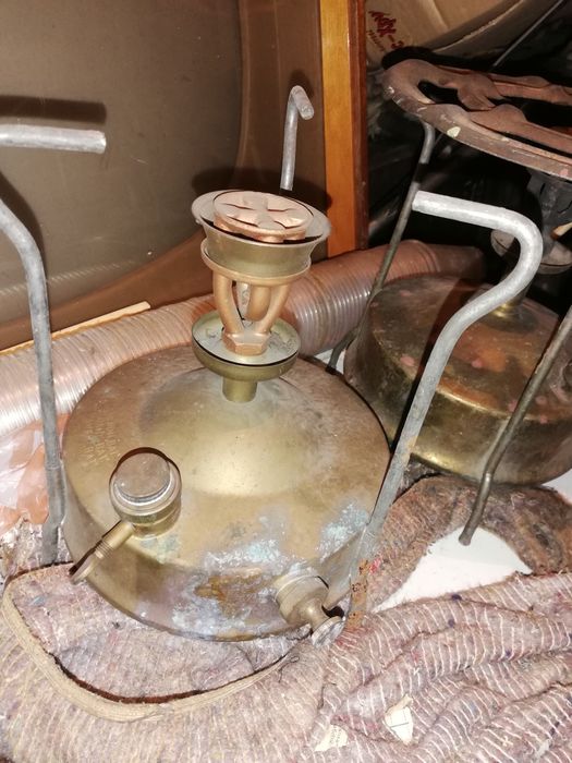 Продавам котлонче