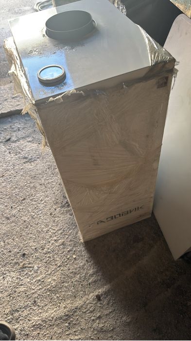 Газовая печка  напольная