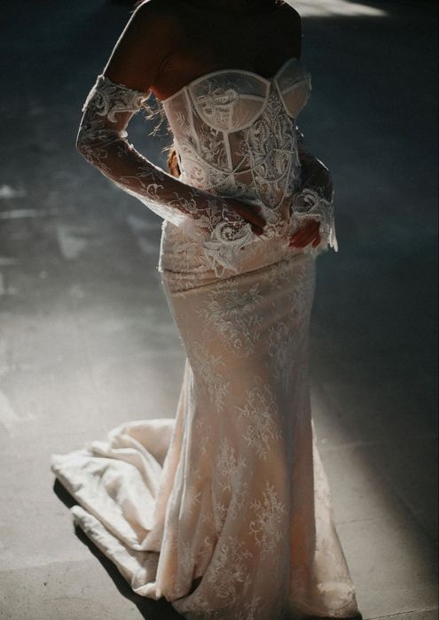 Atelier Croitorie: Rochii de Mireasă exclusive