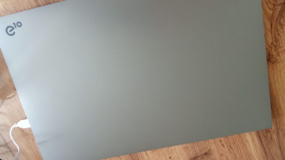 Ноутбук acer e10 plus