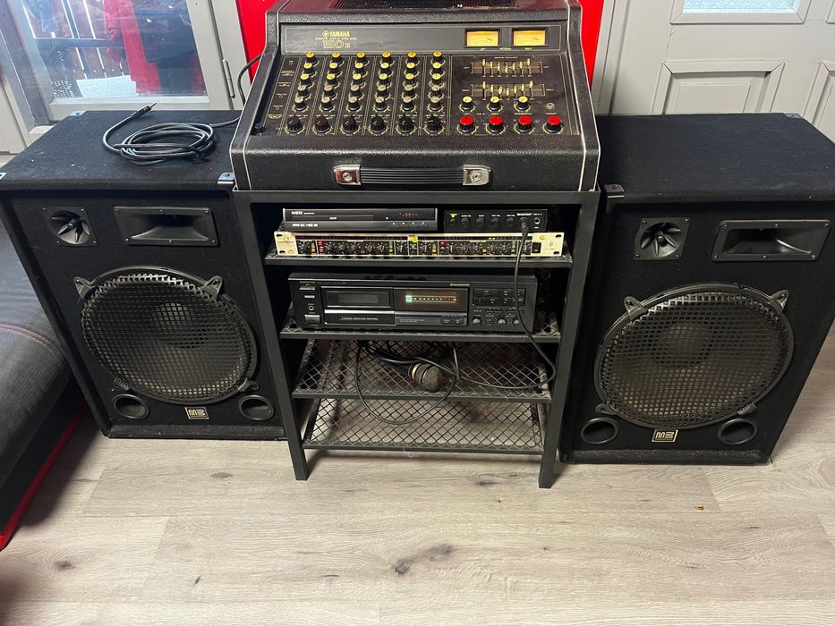 Продавам музикално узвочение