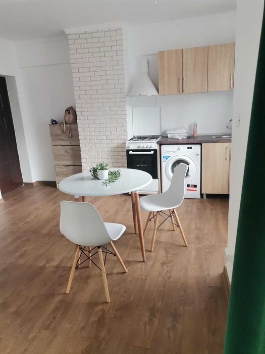 Inchiriez apartament 2 camere ultracentral