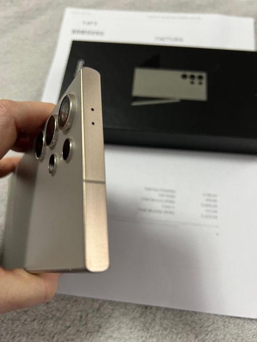 Vând Samsung S24 ultra 256Gb Garantie/Impecabil