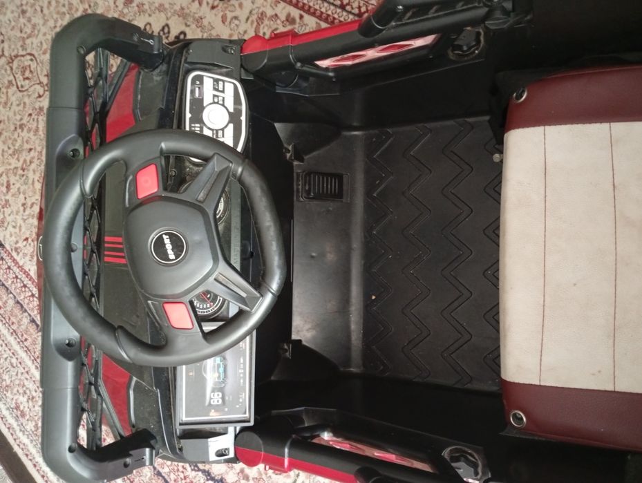 Детские машина Srochna Sotiladi yaqinda olingan xolati zo'r