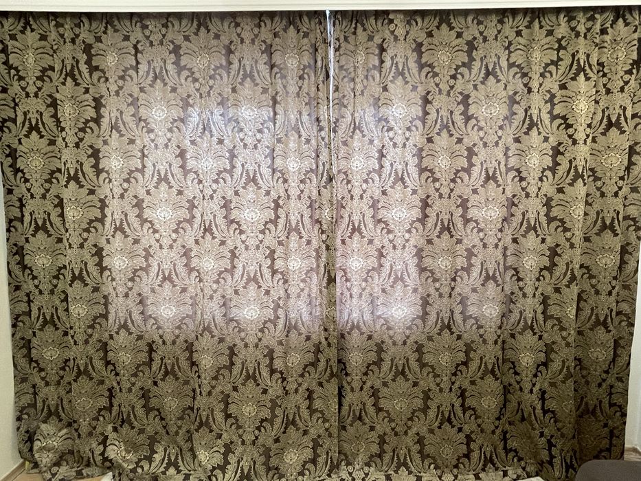 Продам шторы в отличном состоянии