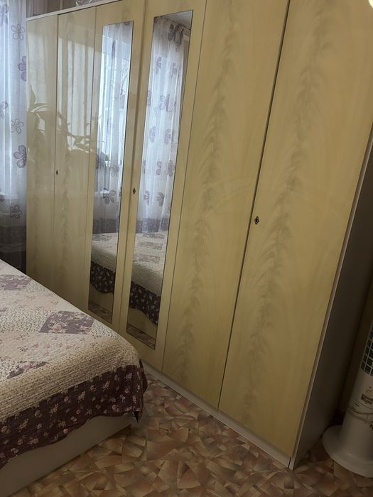 Спальный гарнитур