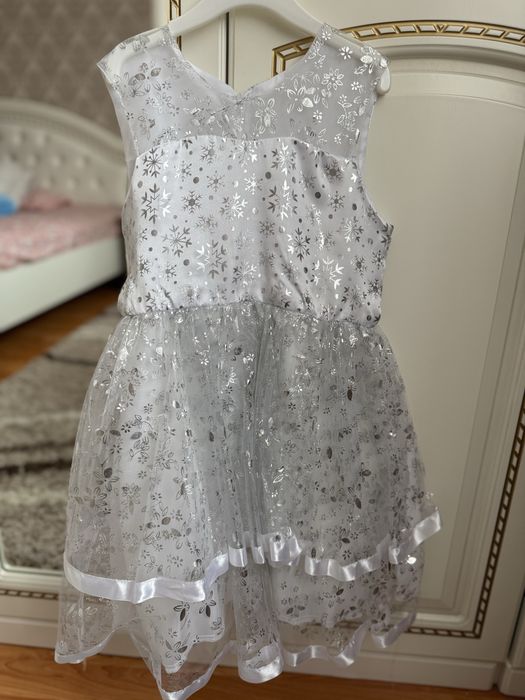 Платье снежинки девочкам