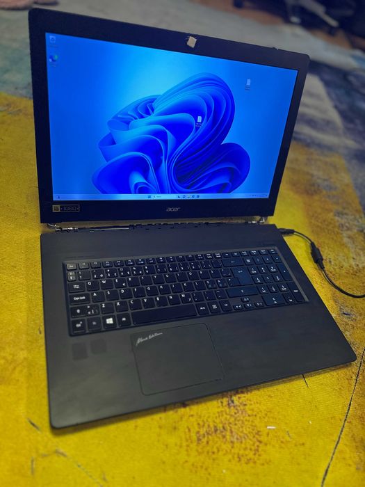laptop Acer Vn7 - 791 , 17.3 led, 2 gb video, ssd 512, 8 gb ram