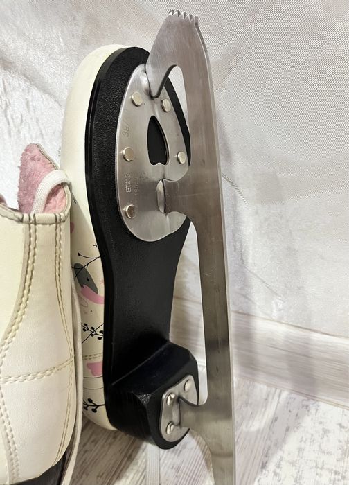 Фигурные коньки (любительские)