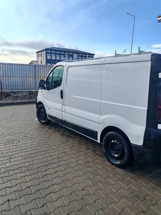 Vând & schimb Renault trafic
