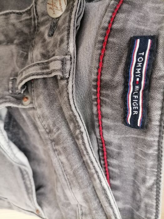 Blugi Tommy Hilfiger de damă