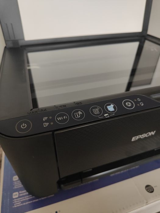 Продам цветной принтер Epson 3251