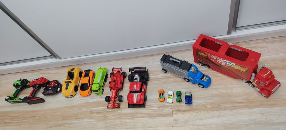 Mașinuța copii cu sunete și lumini