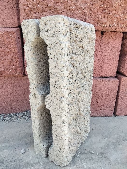 Продам пескоблоки с фаской.