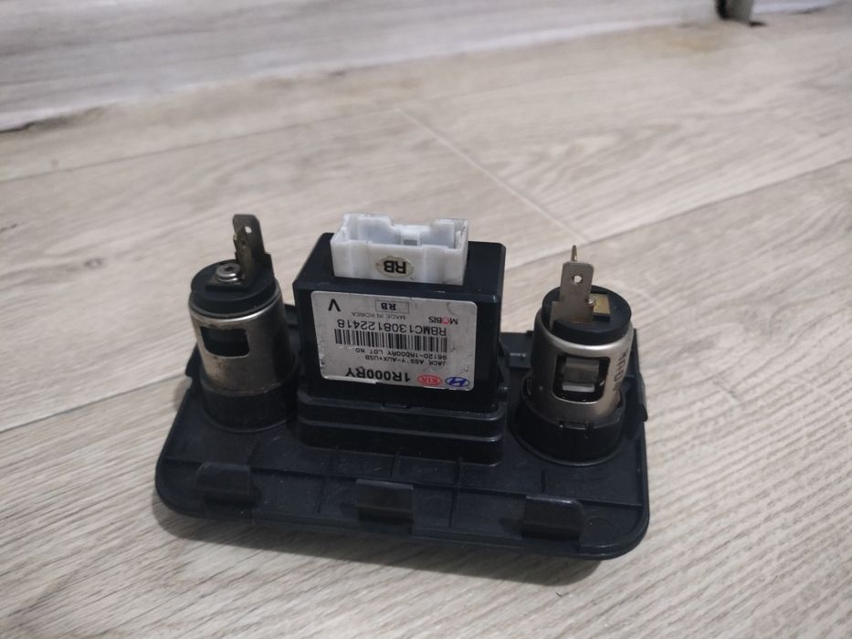 Хендай акцент прикуриватель и юсб