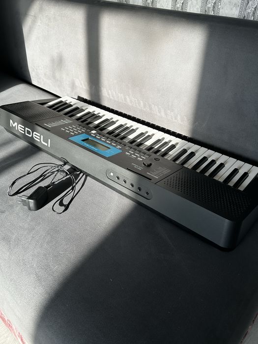 Синтезатор Medeli M211K