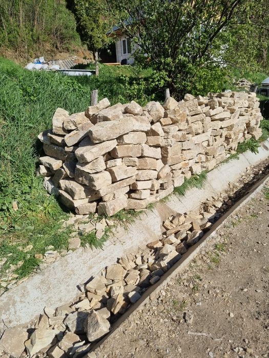 Piatra alba de construcții