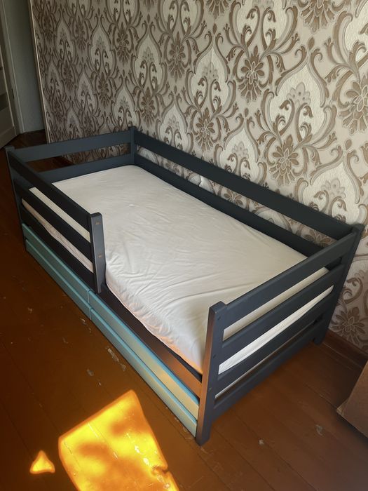 Продам Детскую кровать.