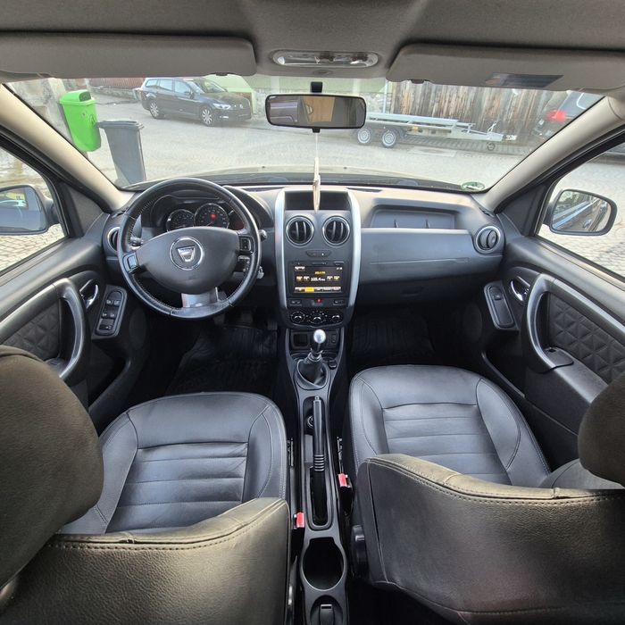 Dacia Duster , benzina ,euro 5 , clima functionala , piele , navi , Rate ,Germania ,2014