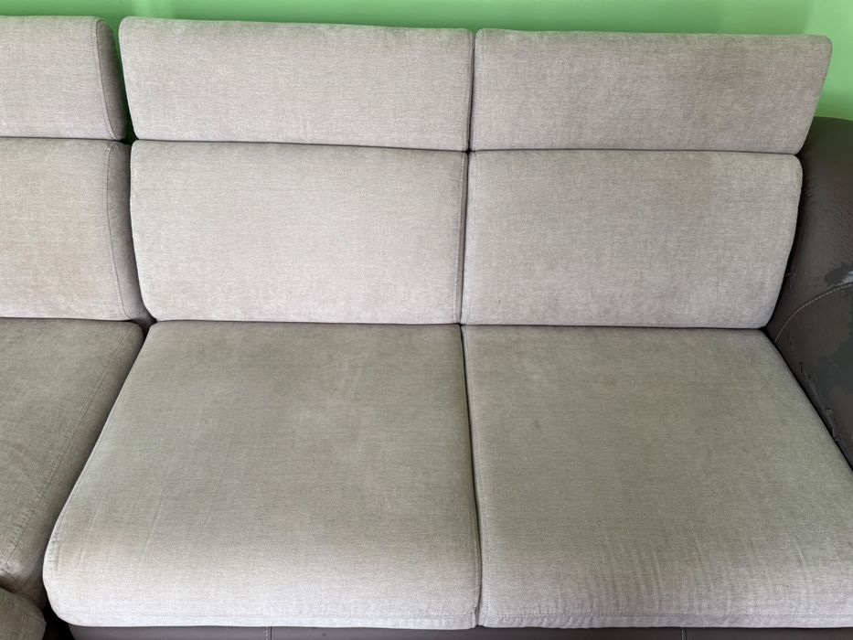 Canapea extensibila de colt - 2,75 x 2,35 m