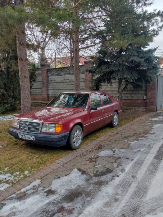 Продам мерседес 124