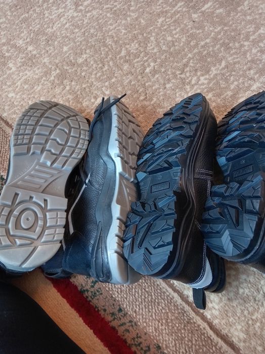 Мужская спец/обувь.