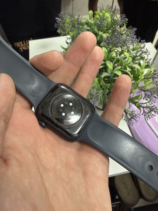 Продам Apple Watch 9
