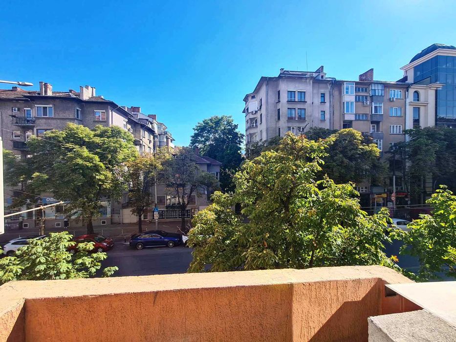 Дава се под наем Тристаен апартамент в София, Център - 100 кв.м за 1485 € - Снимка #10