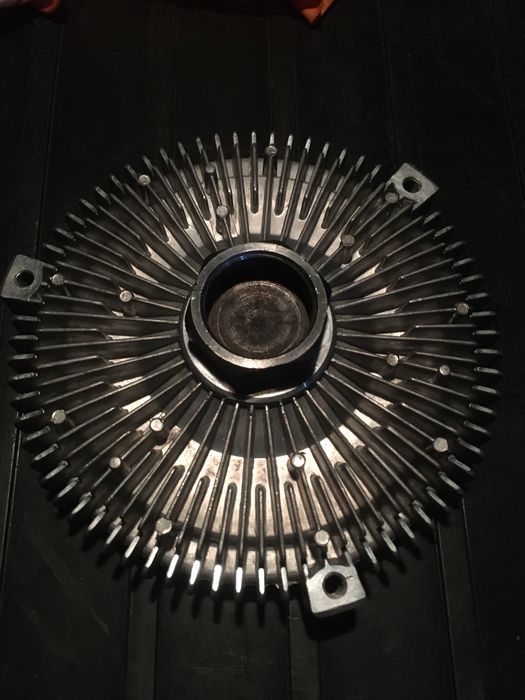 Вискамуфта гидромуфта мерседес бенз