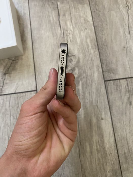 Продам iphone 5s в идеале