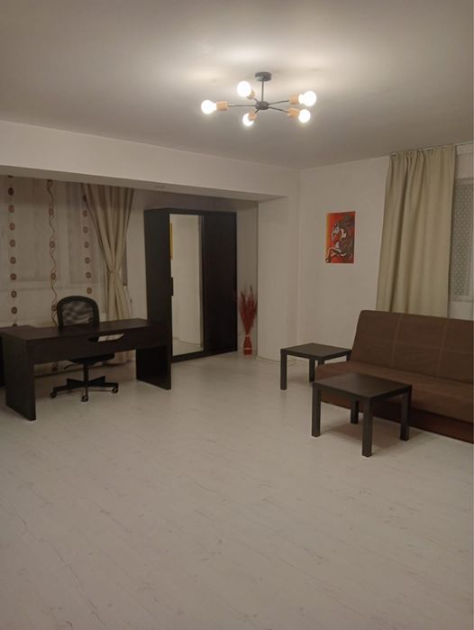 Invhiriez apartament 2 in vila