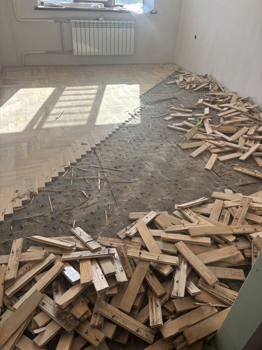 Отдам бесплатно паркет бу