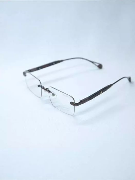 Qushoyda uzgaruvchan xamelyon Maybach kuzoynaklari