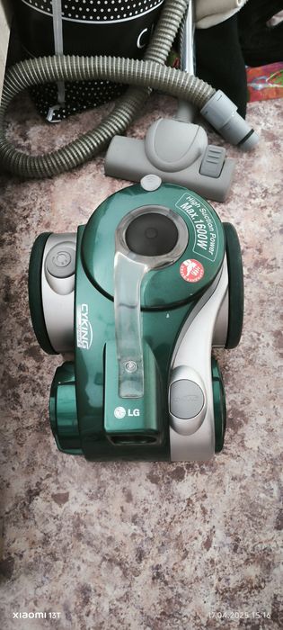 Продам пылесос LG