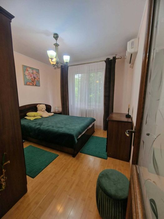 De Închiriat: 2 Camere Decomandat, Sector 4 Direct Proprietar