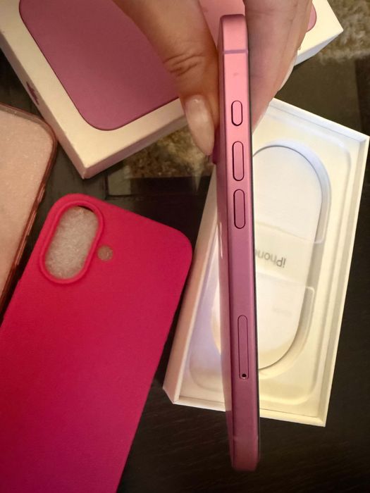 Телефон Iphone  16
