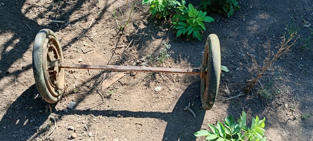 Оси и главини за каруци