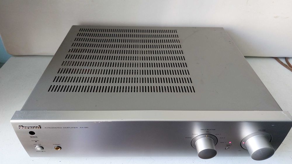 Sherwood AX 9 R amplificator Hi End stereo statie muzica