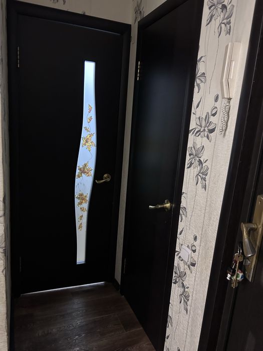 Продам межкомнатные двери