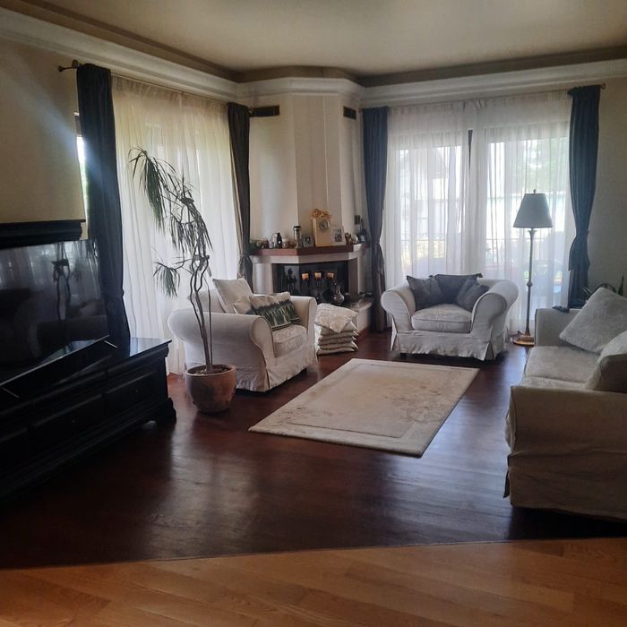 Casa deosebita P+M si teren aferent 800mp - Oltenita