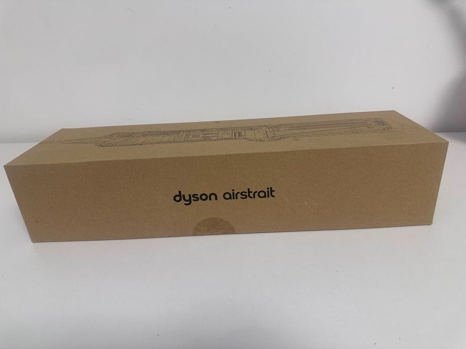Dyson Airstrait