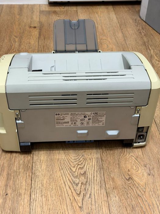 Продам принтер HP1020