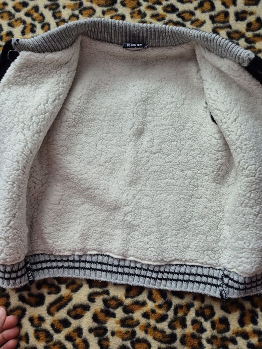 Кофта тёплая с подкладом.