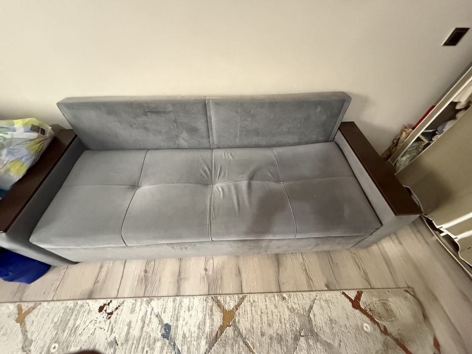 Продам диван в гостинную