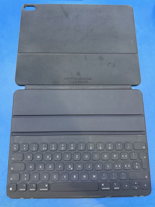 iPad Pro 12.9 3rd gen 512GB Wi-Fi + Smart Keyboard Folio