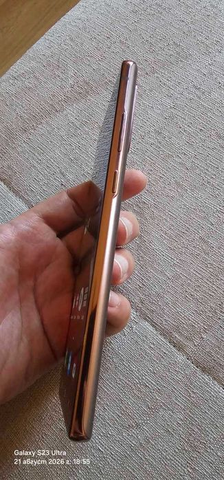 Продавам Samsung Galaxy Note 20
