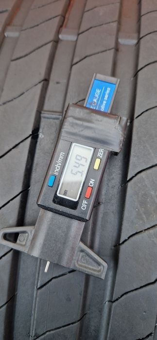 2 Anvelope Bridgestone 255 40 R20 de vara