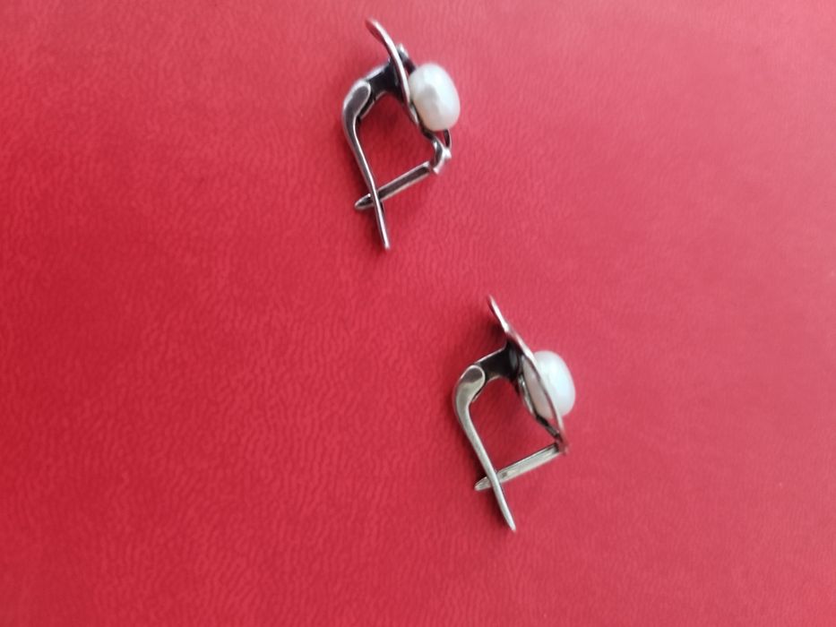 Продам серебряные серьги